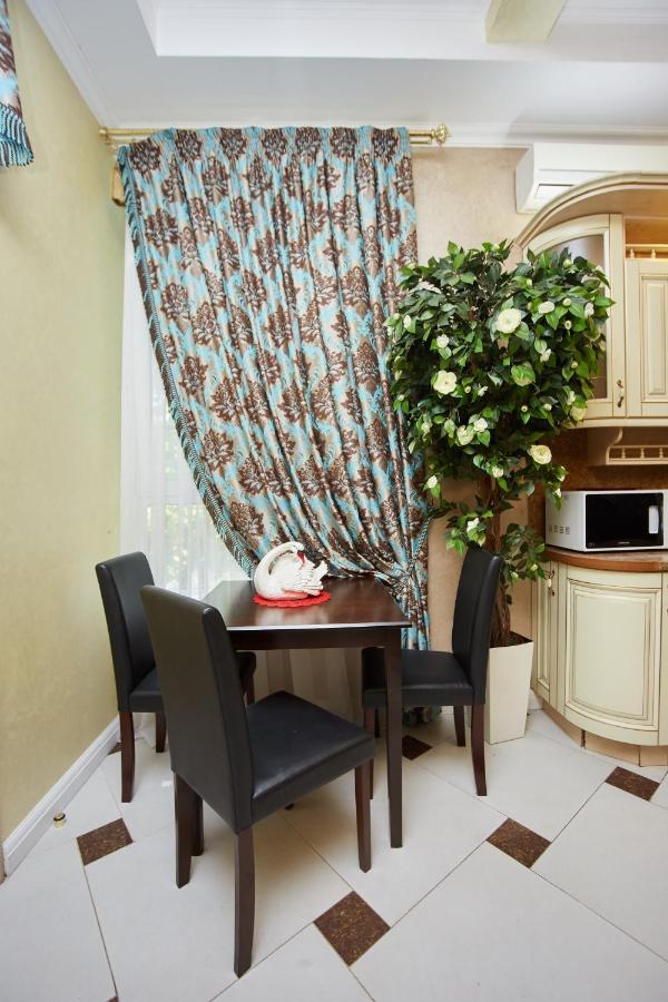 Terrace Garden Seaside Apartments 오데사 외부 사진