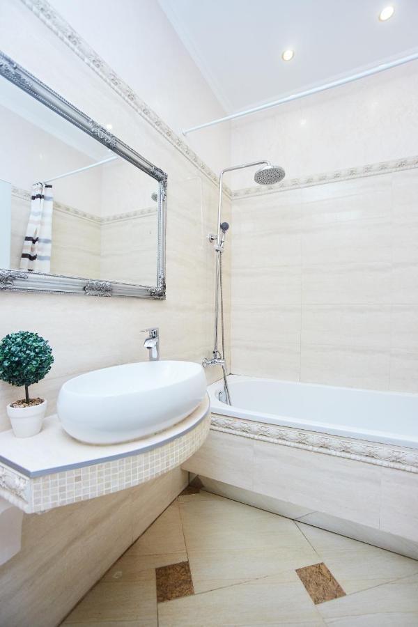 Terrace Garden Seaside Apartments 오데사 외부 사진